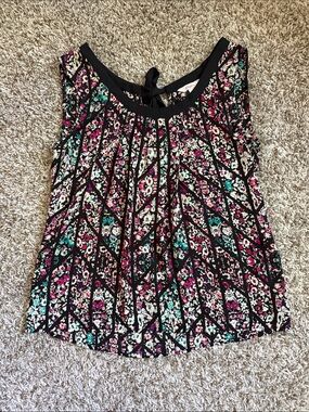 Floral Keyhole Sleeveless Blouse